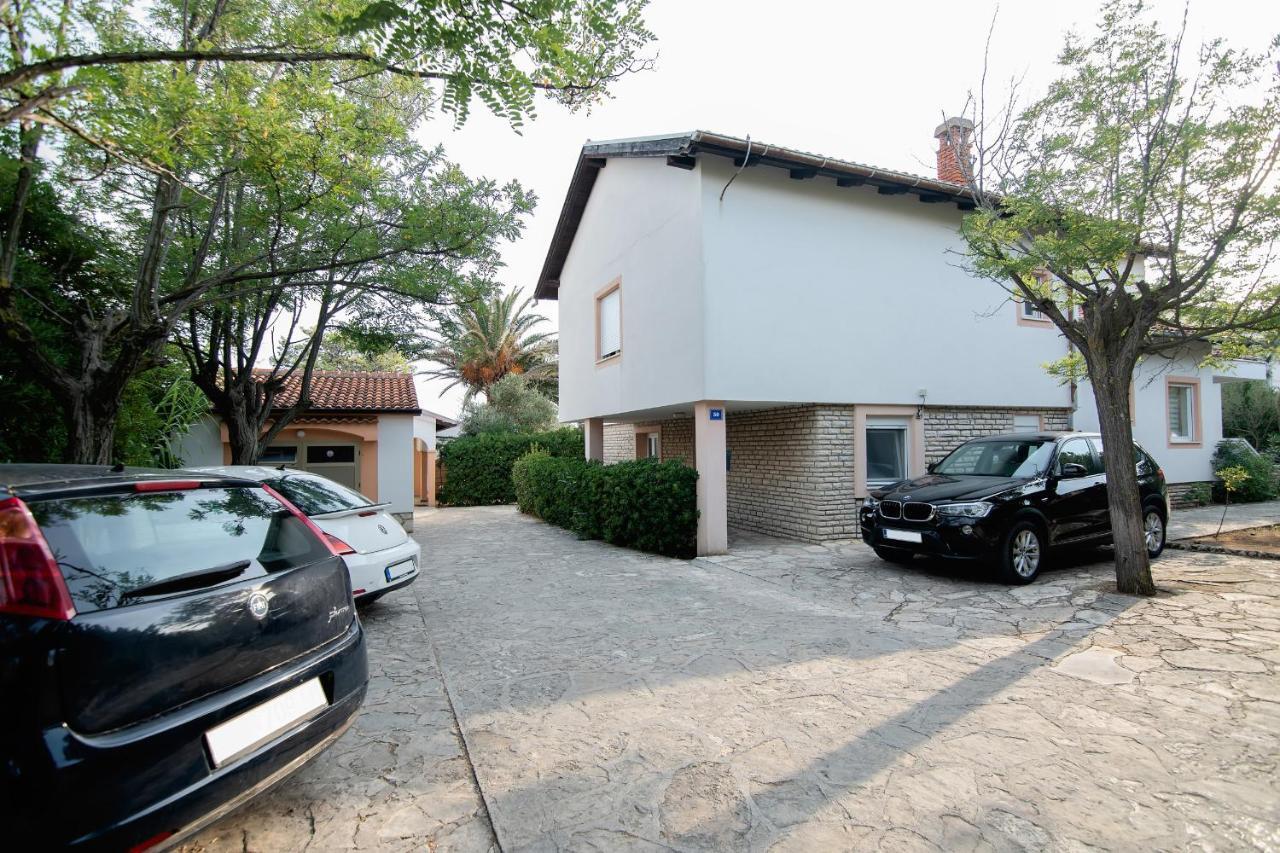 Beach Boy & Pool Girl Apartments Vir Exterior foto